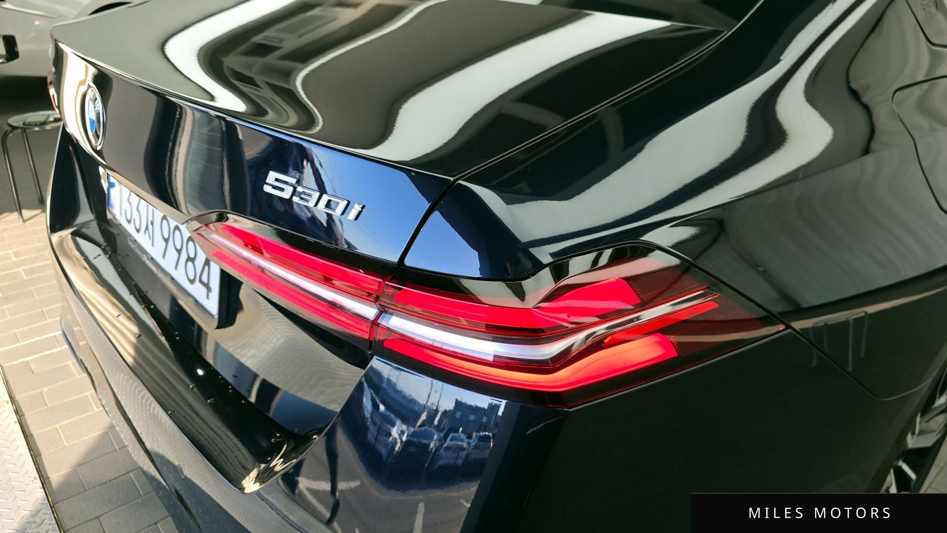 BMW 5 Series (G60) 2024 — миниатюра 9