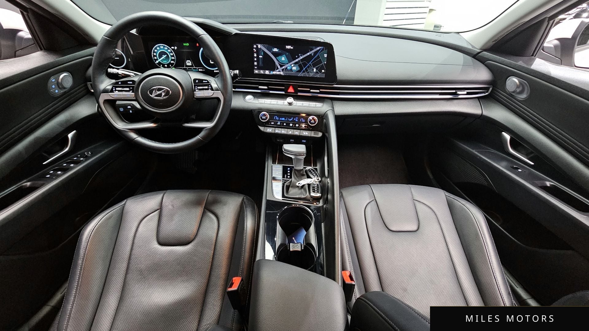 Hyundai AVANTE 2021 — миниатюра 10