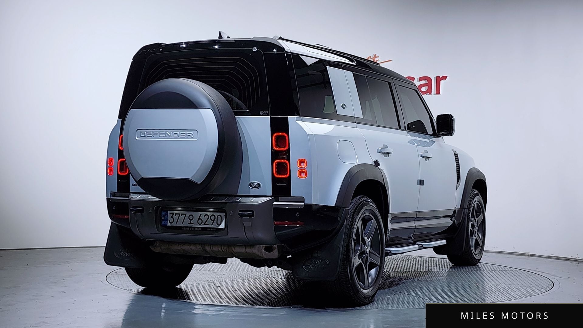 Land Rover Defender 2023 — миниатюра 2