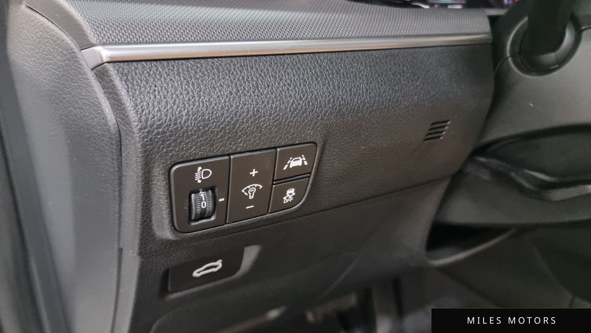 Kia K5 2023 — миниатюра 10
