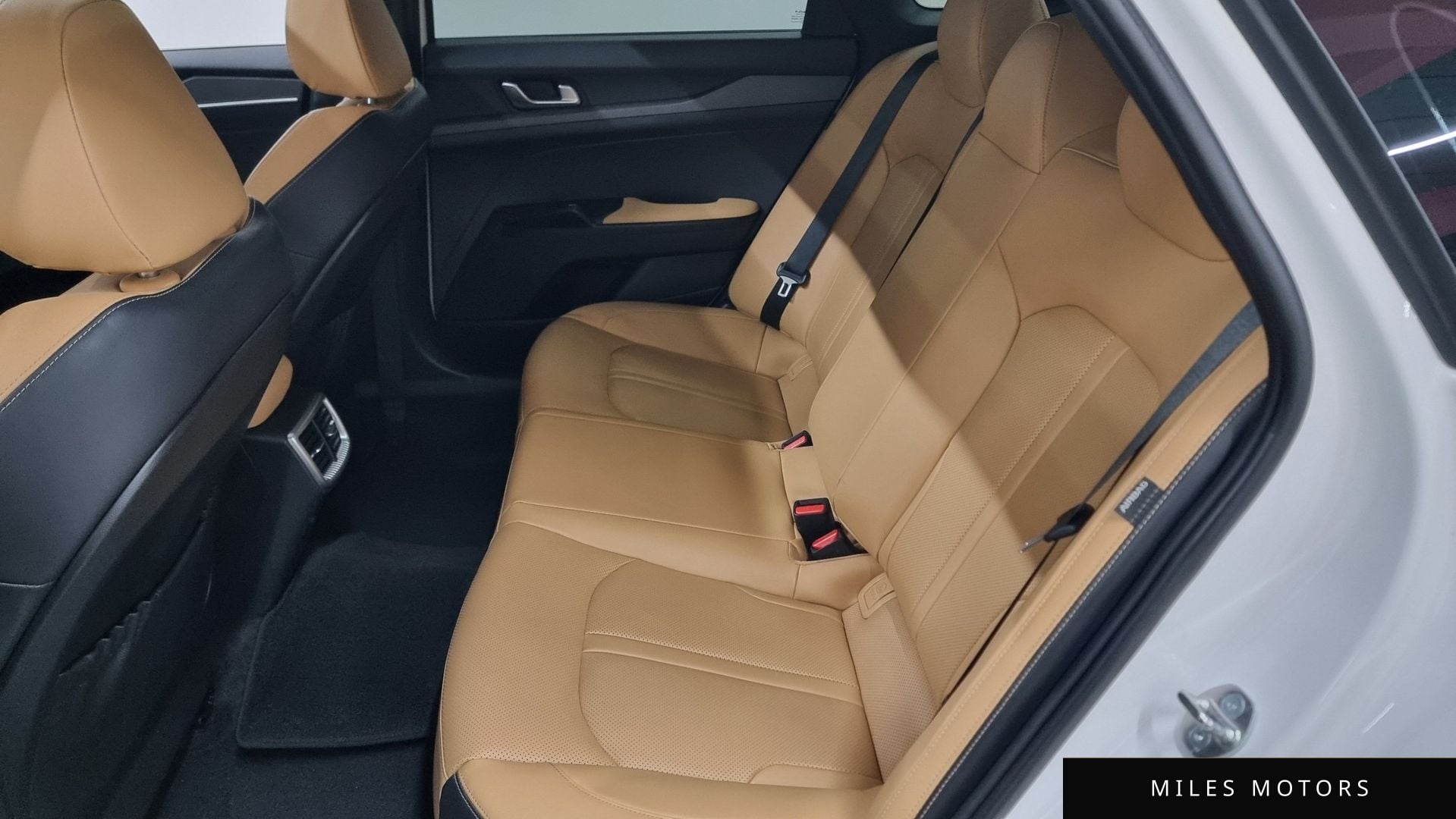 Kia K5 2023 — миниатюра 12