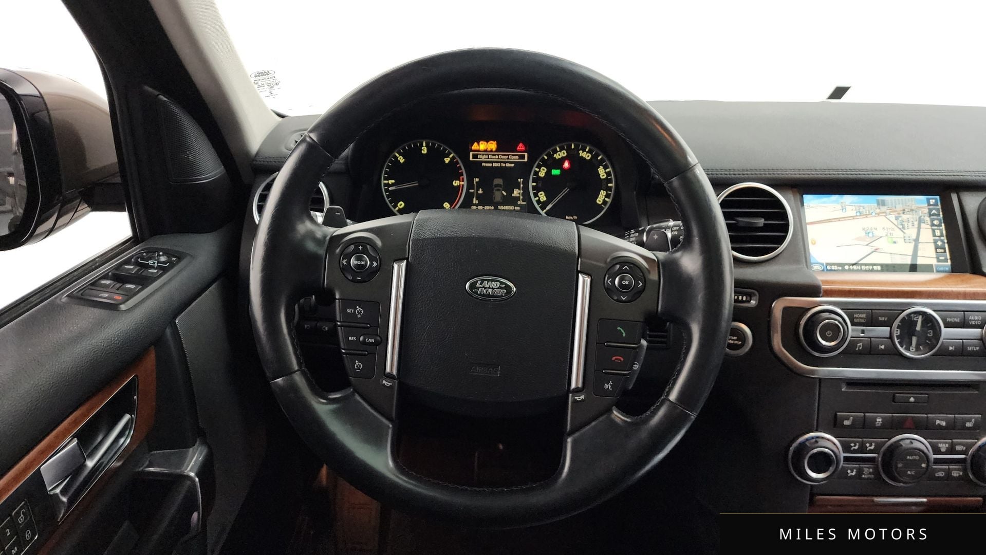 Land Rover Discovery 2015 — миниатюра 15