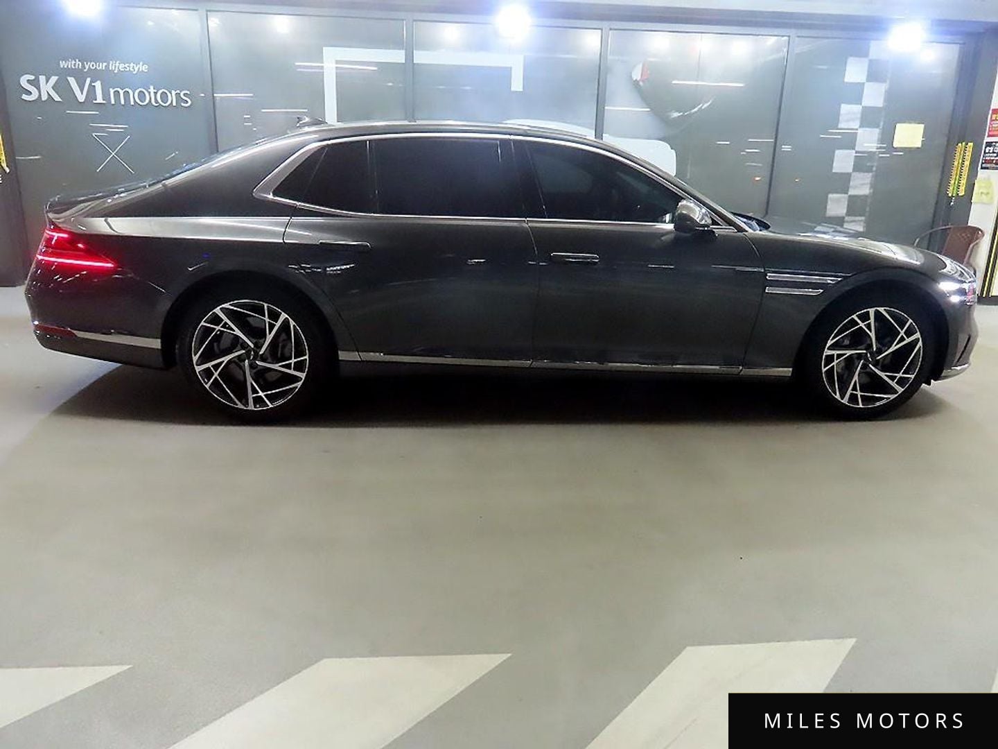 Genesis G90 (RS4) 2023 — миниатюра 3