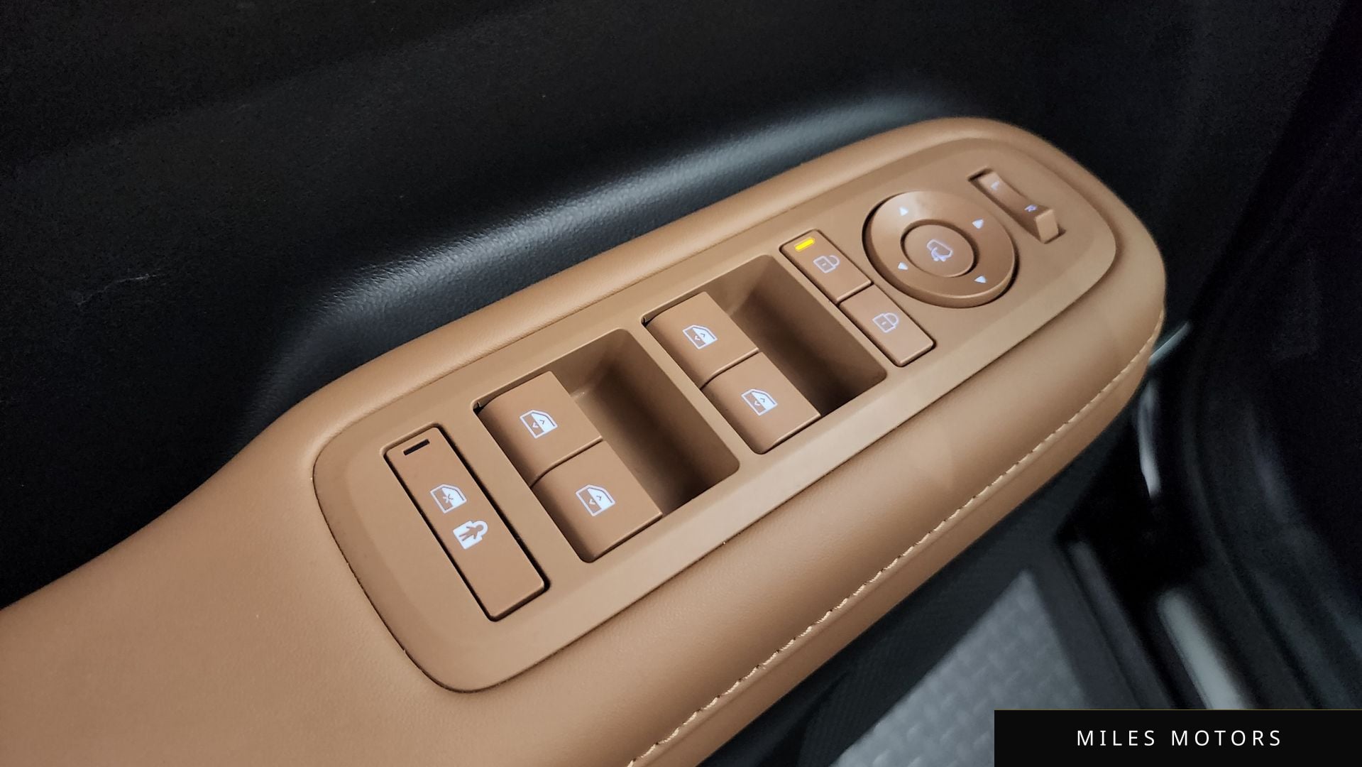 Hyundai Santafe 2024 — миниатюра 27