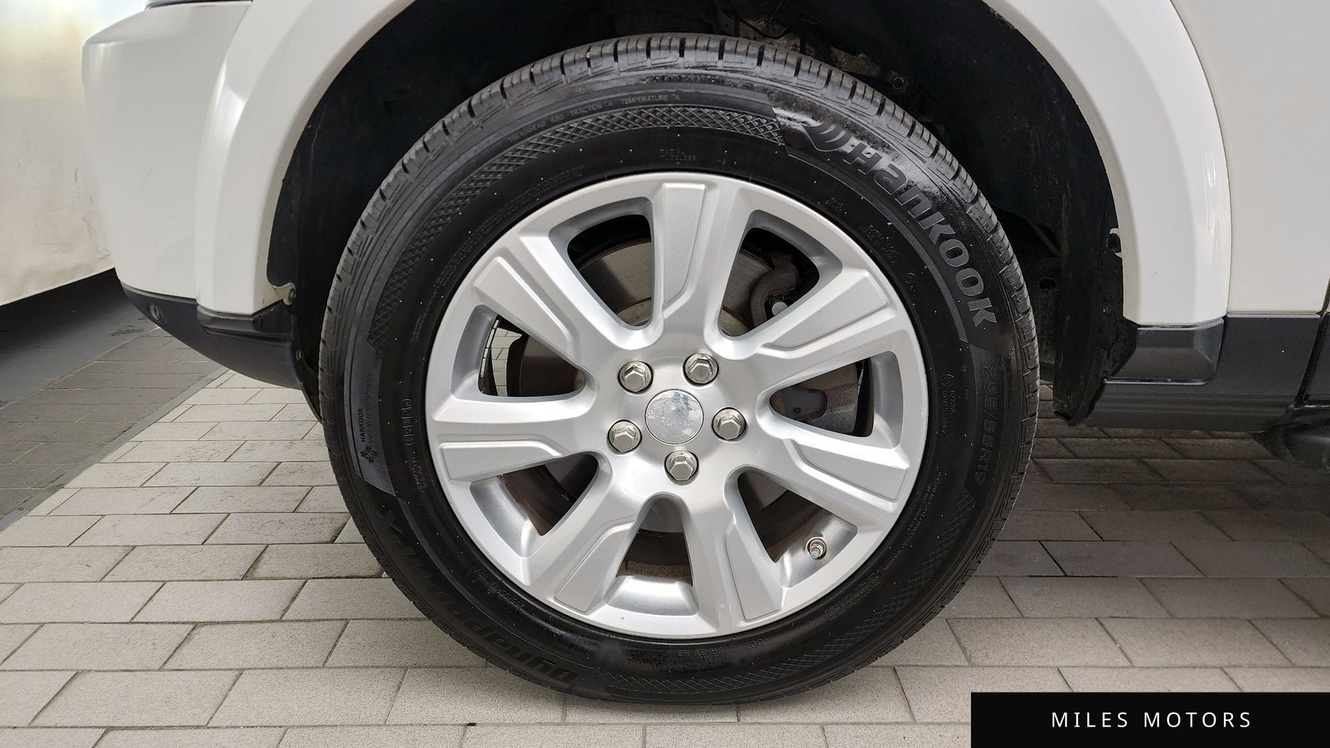 Land Rover Discovery 2016 — миниатюра 5