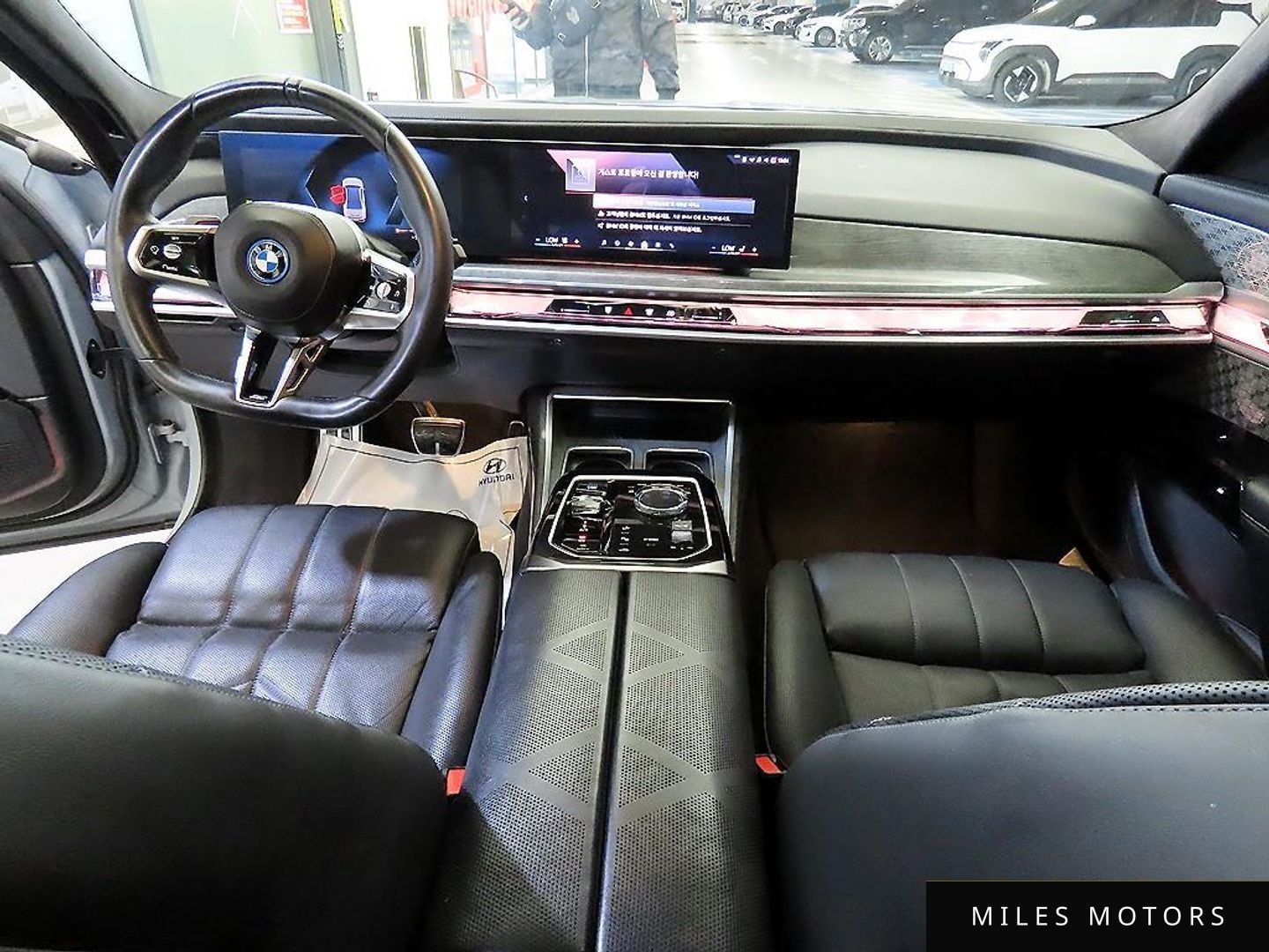 BMW i7 (G70) 2023 — миниатюра 10