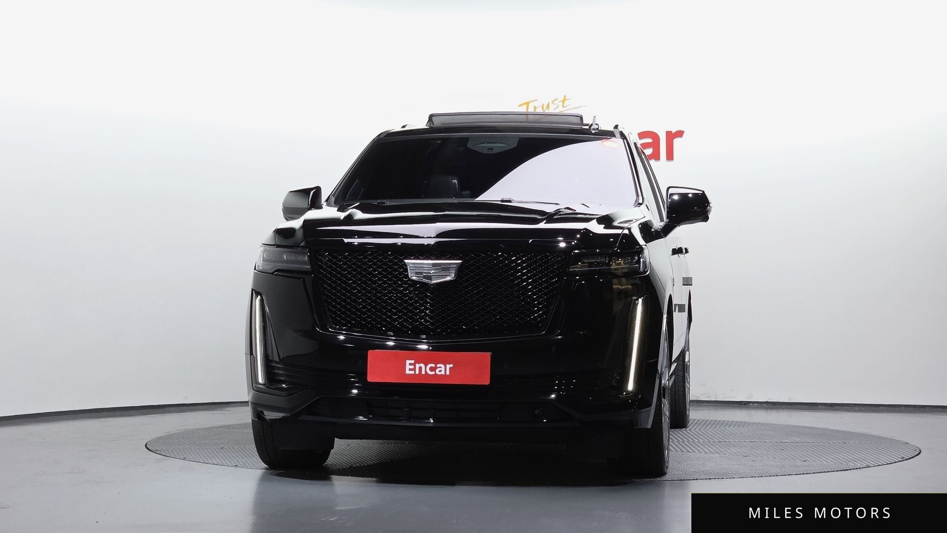 Cadillac Escalade 2023 — миниатюра 3