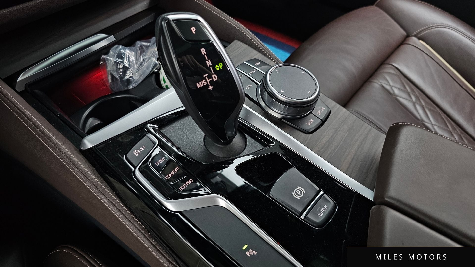 BMW 5 Series (G30) 2020 — миниатюра 12