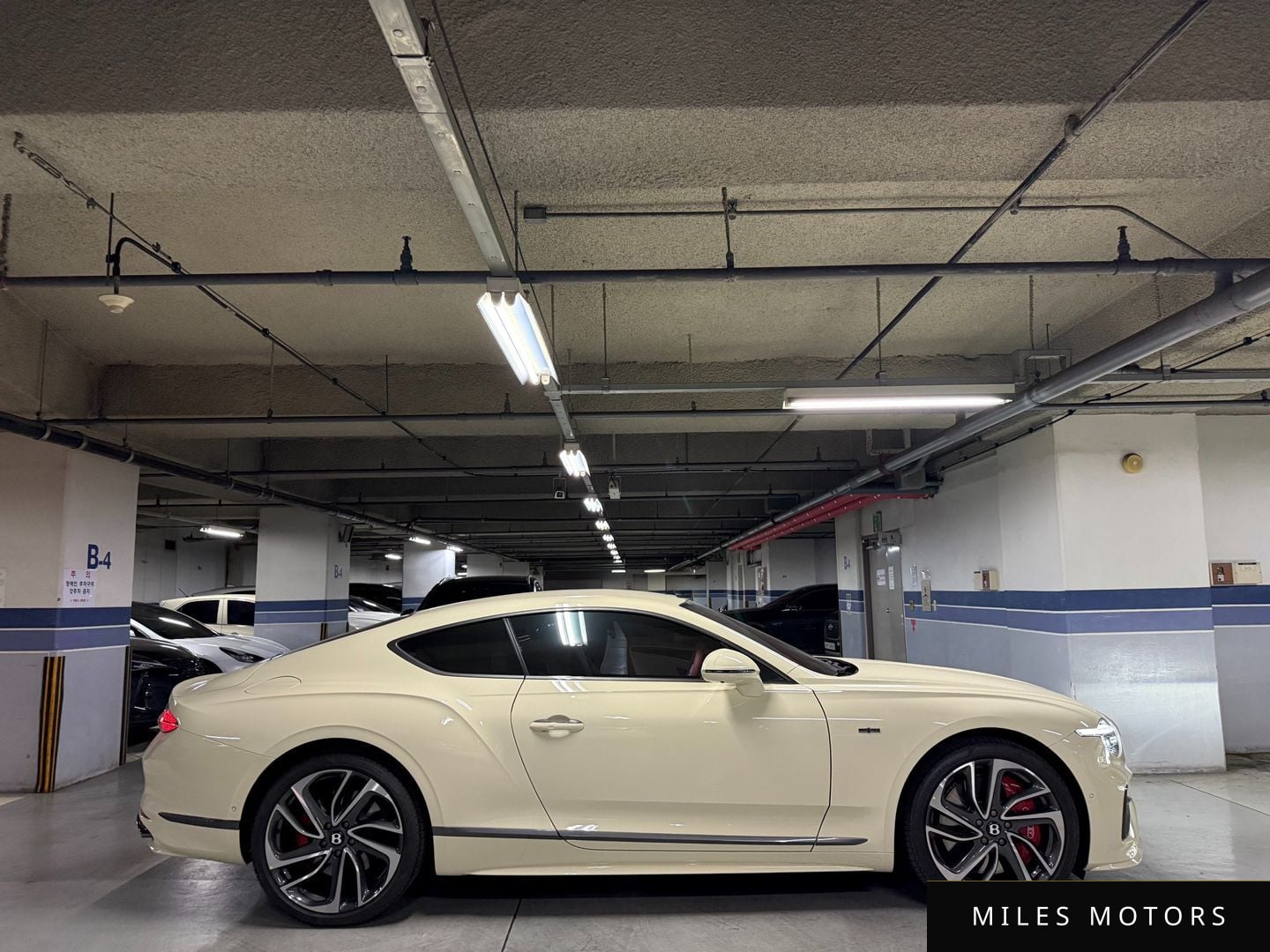 Bentley Continental GT 2025 — миниатюра 3