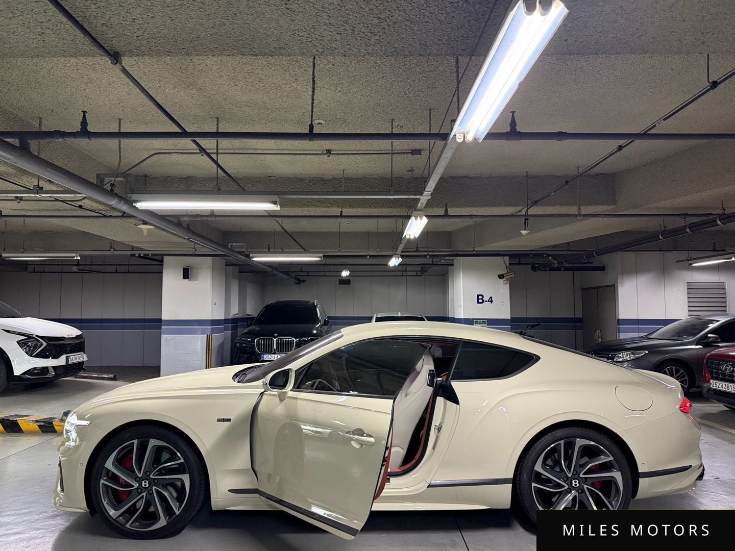 Bentley Continental GT 2025 — миниатюра 7