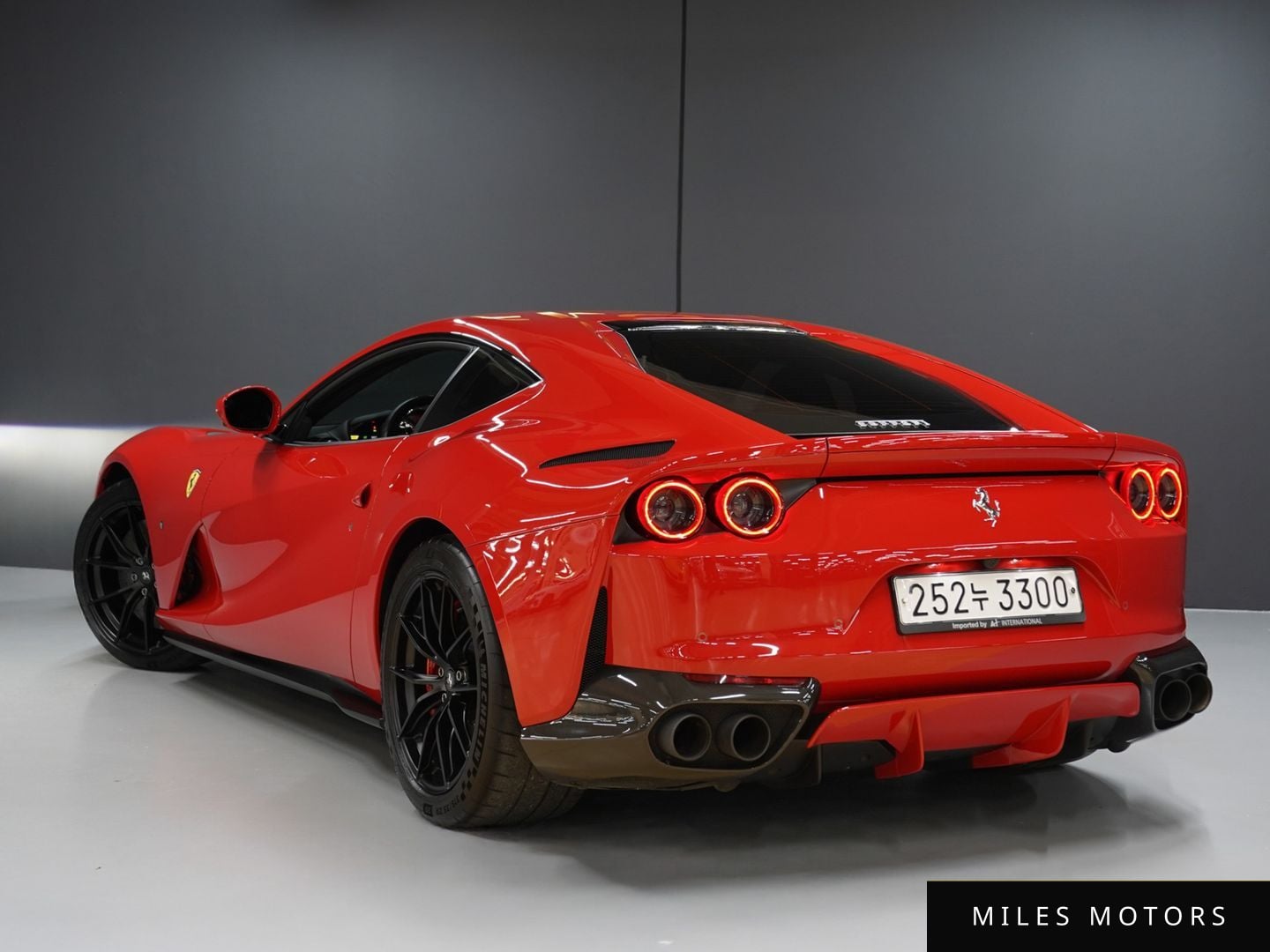 Ferrari 812 2020 — миниатюра 2