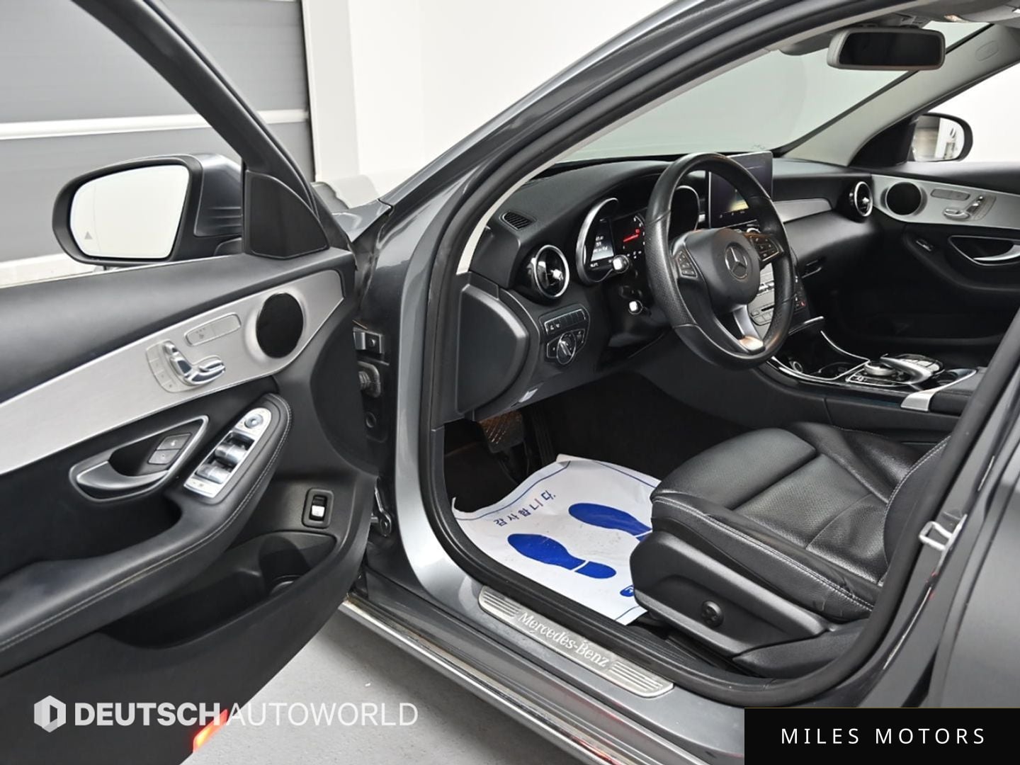 Mercedes-Benz C-Class W205 2017 — миниатюра 11