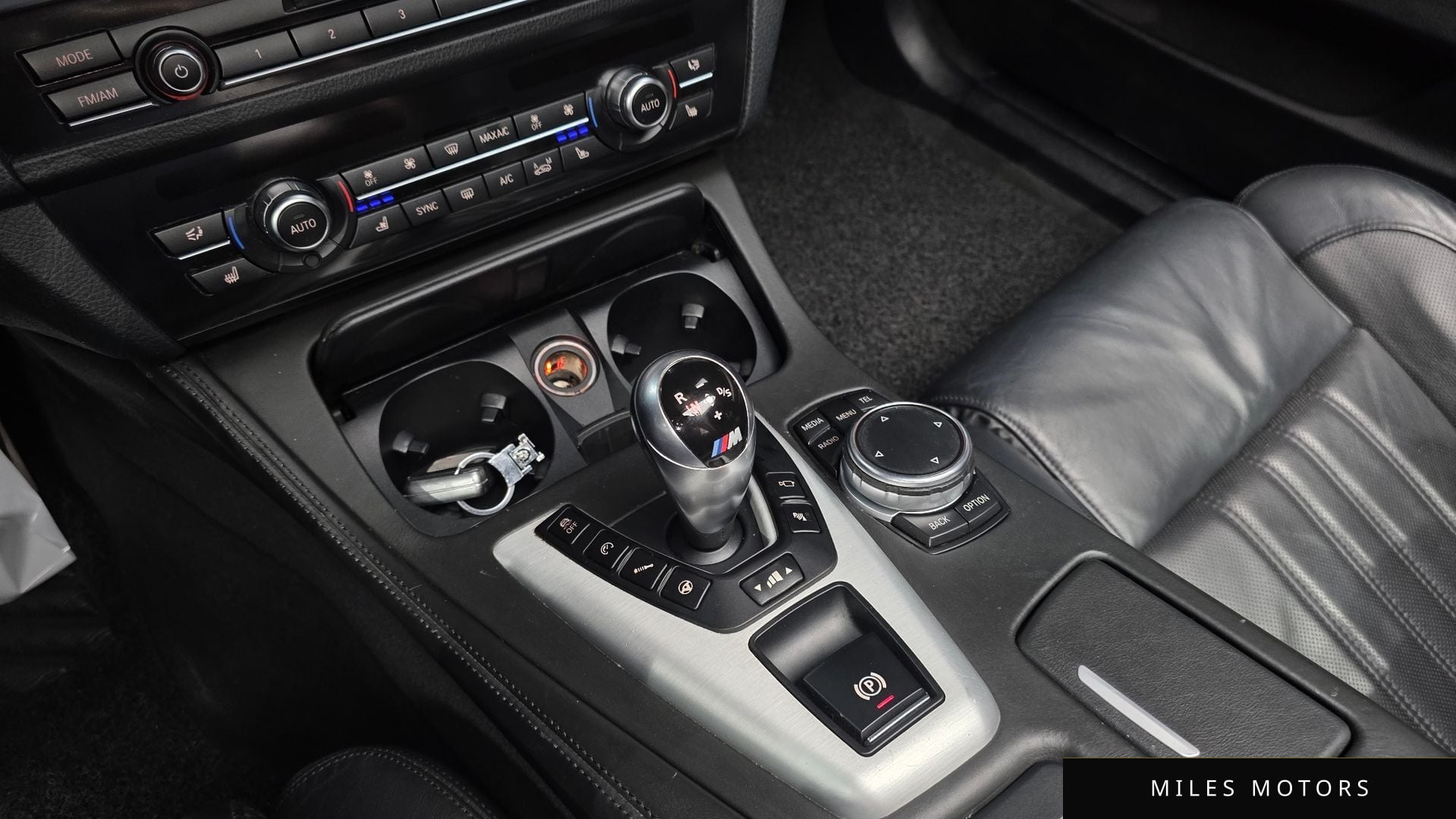 BMW M5 (F10) 2015 — миниатюра 9
