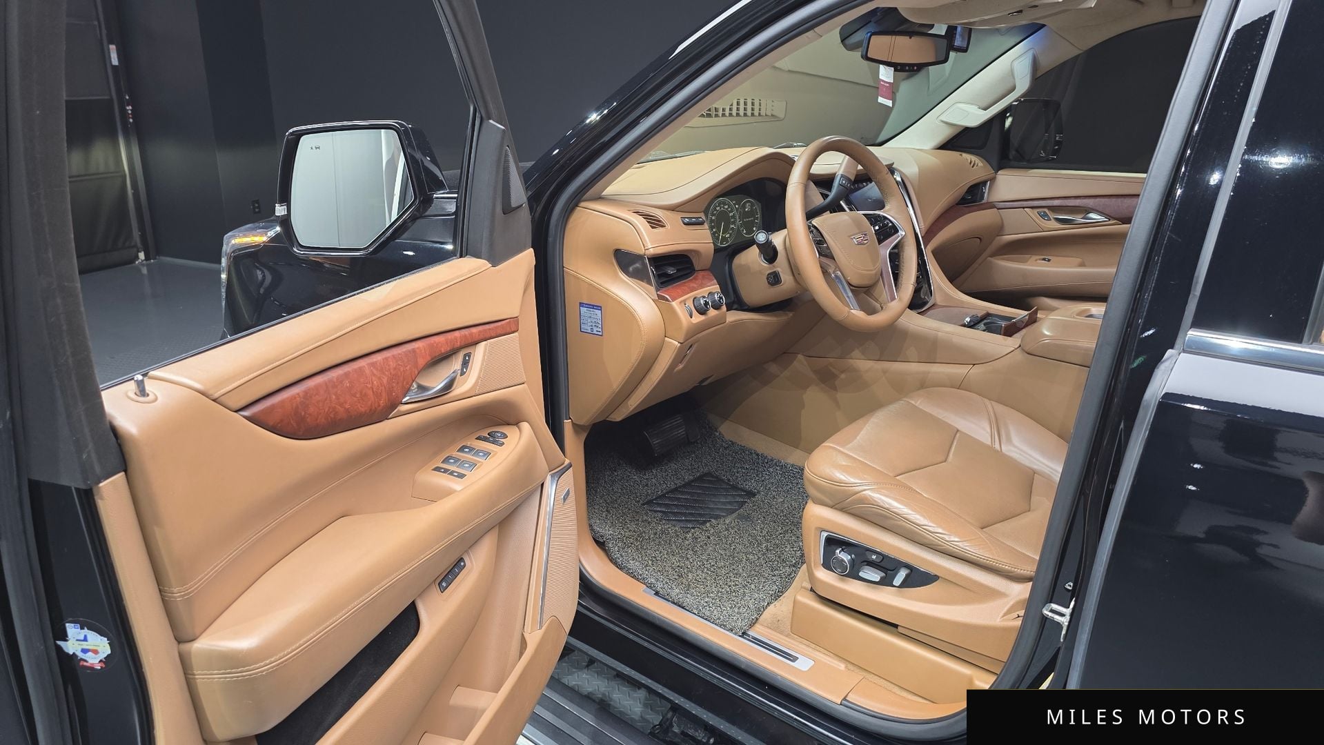 Cadillac Escalade 2015 — миниатюра 10