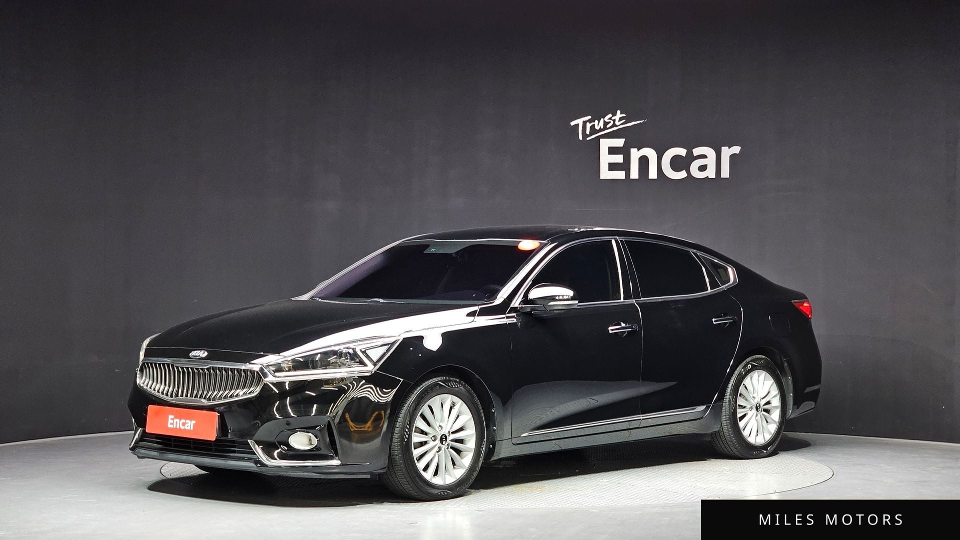 Kia K7 2016 — фото 1 из 12