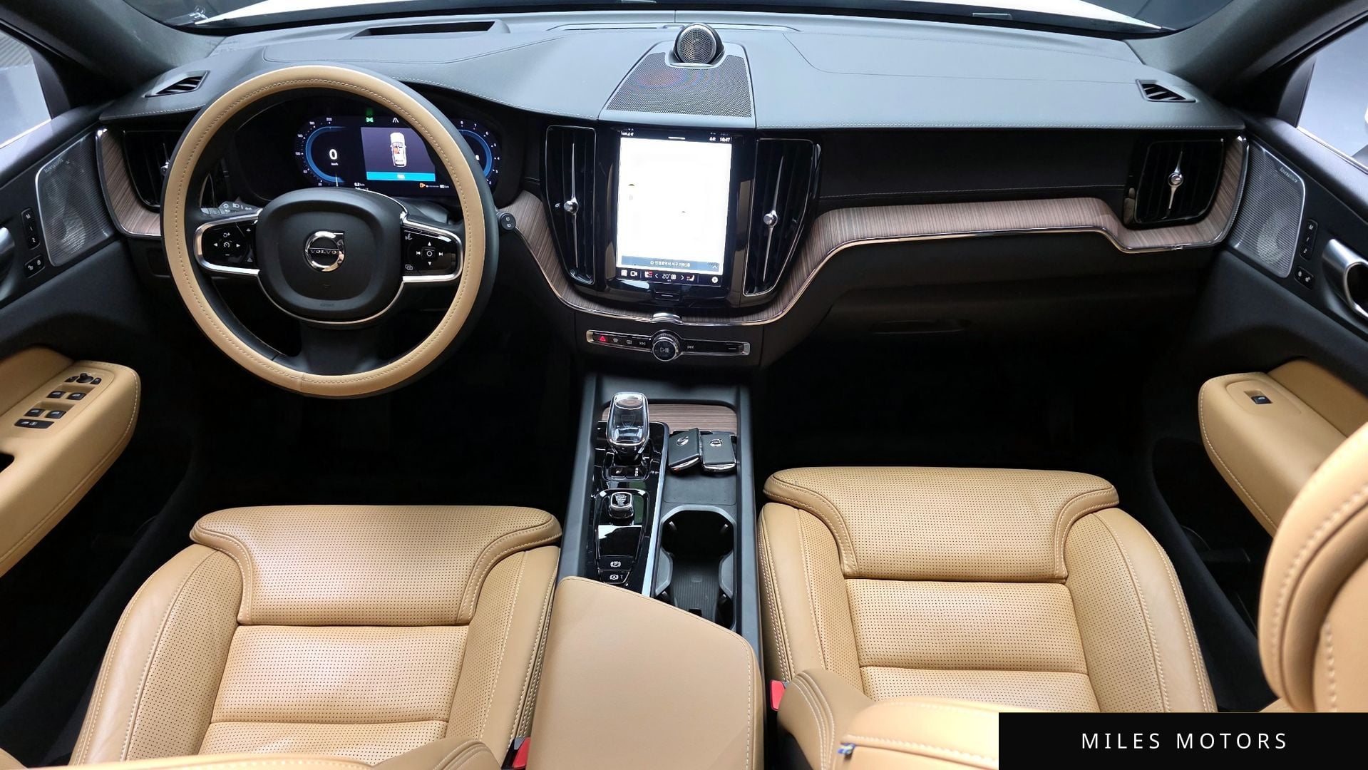 Volvo XC60 2024 — миниатюра 10