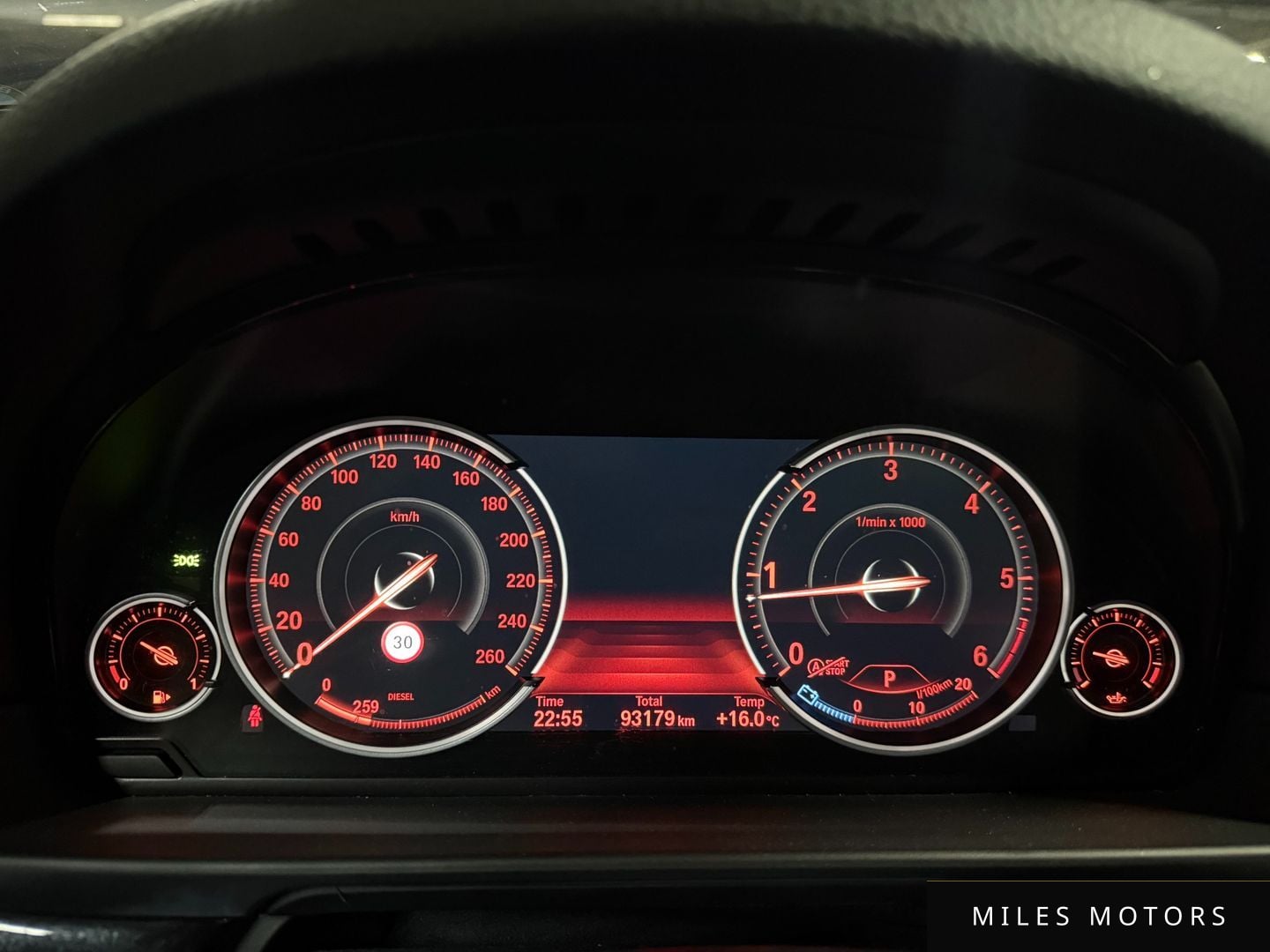 BMW 5 Series (F10) 2015 — миниатюра 8