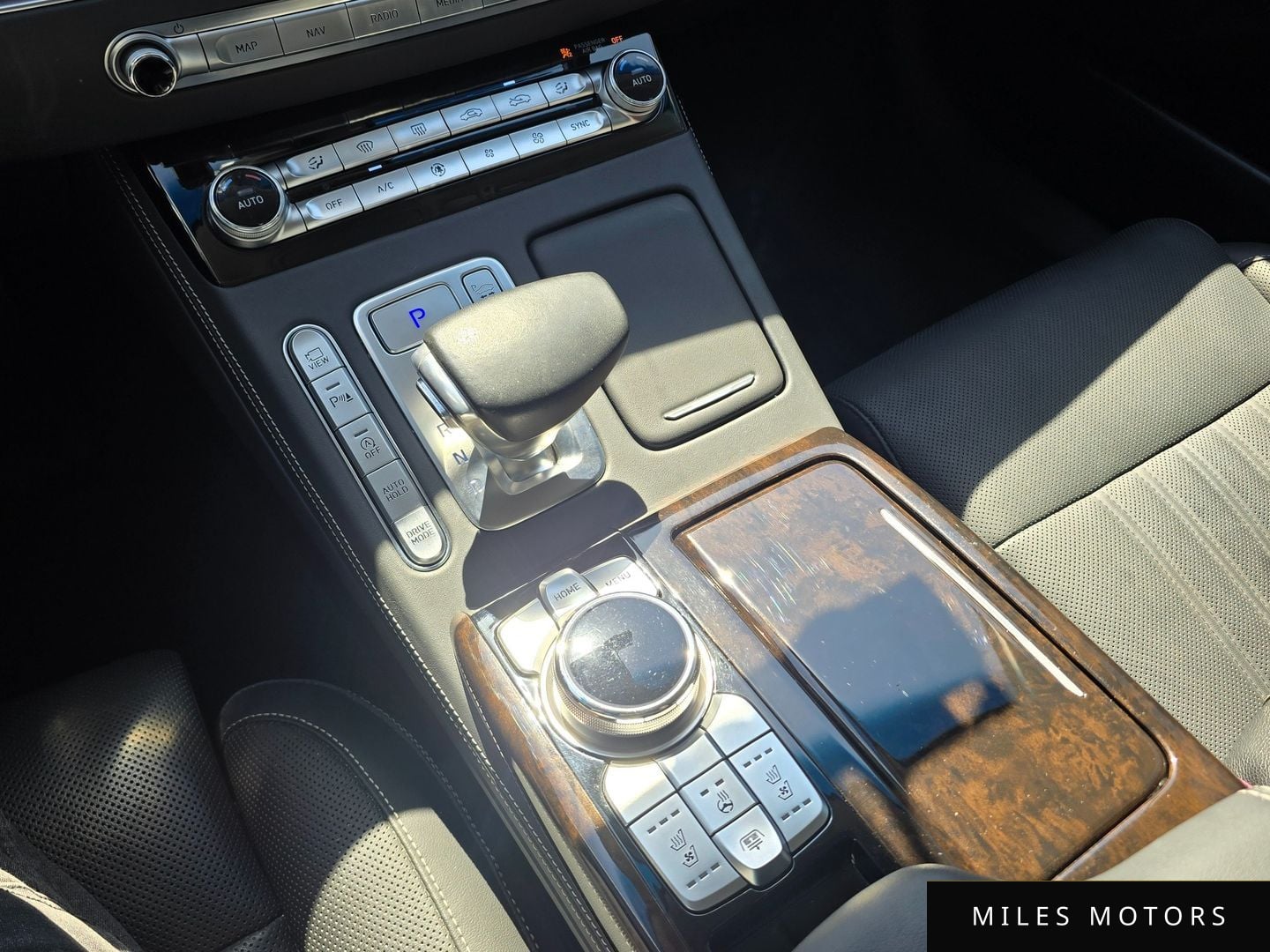 Genesis G90 2020 — миниатюра 12