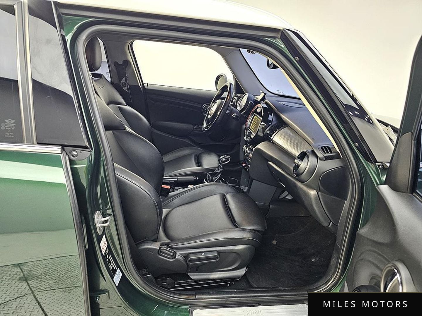 MINI Cooper D 2018 — миниатюра 11