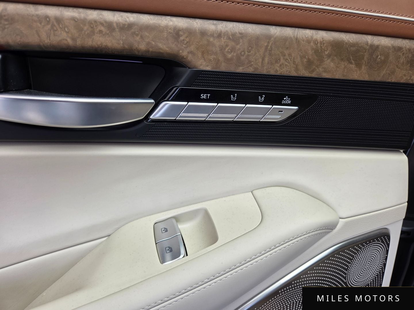 Genesis G90 2019 — миниатюра 10