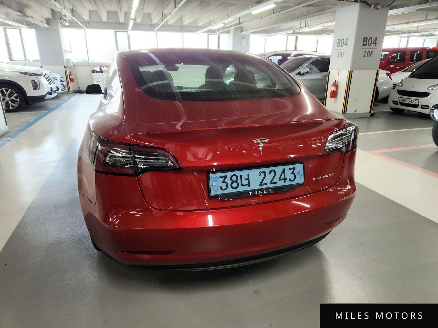 Tesla Model 3 2020 — миниатюра 4