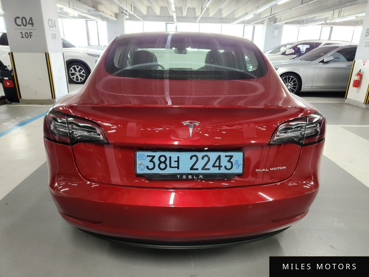 Tesla Model 3 2020 — миниатюра 5