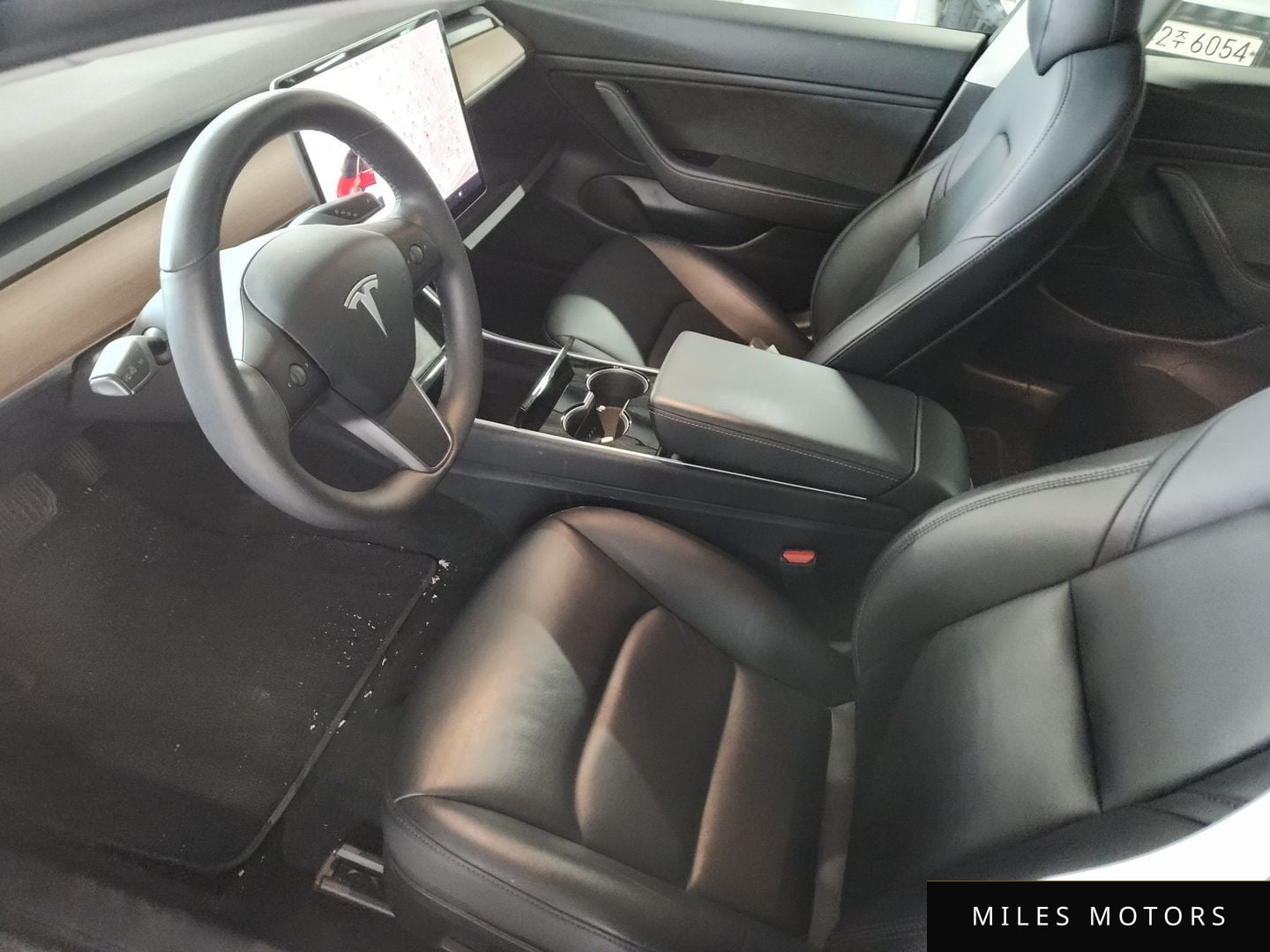 Tesla Model 3 2020 — миниатюра 10