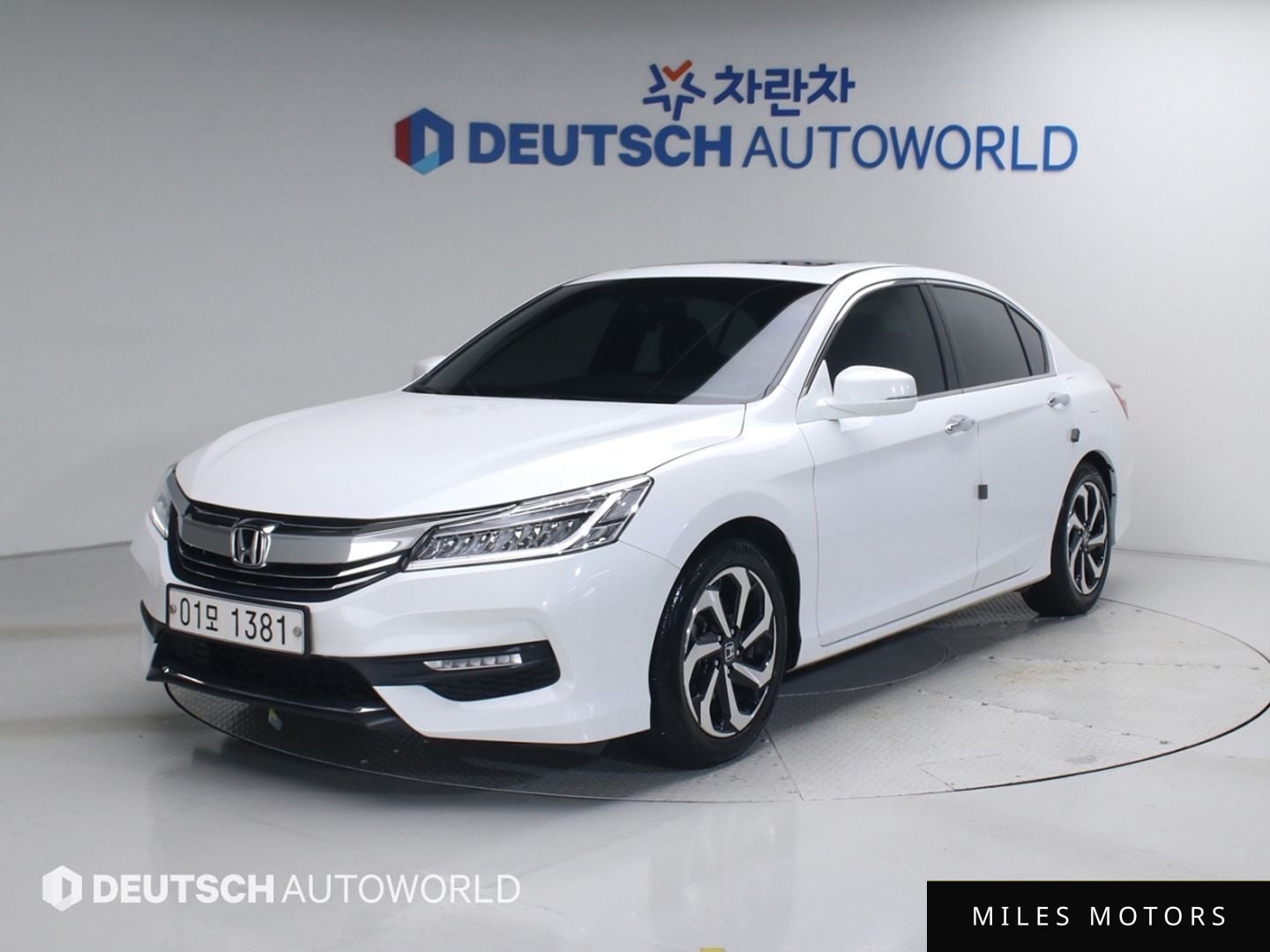 Honda Accord 2017 — фото 1 из 12