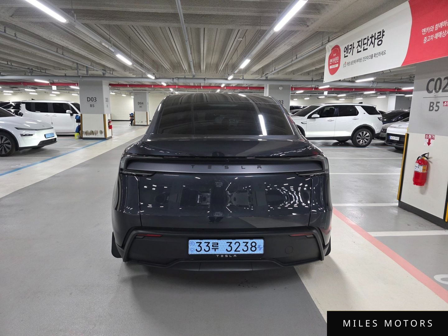 Tesla Model Y 2025 — миниатюра 4
