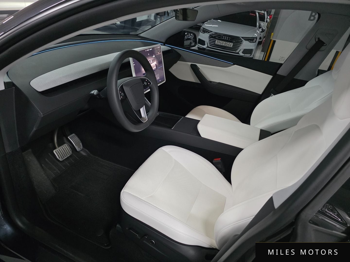 Tesla Model Y 2025 — миниатюра 9