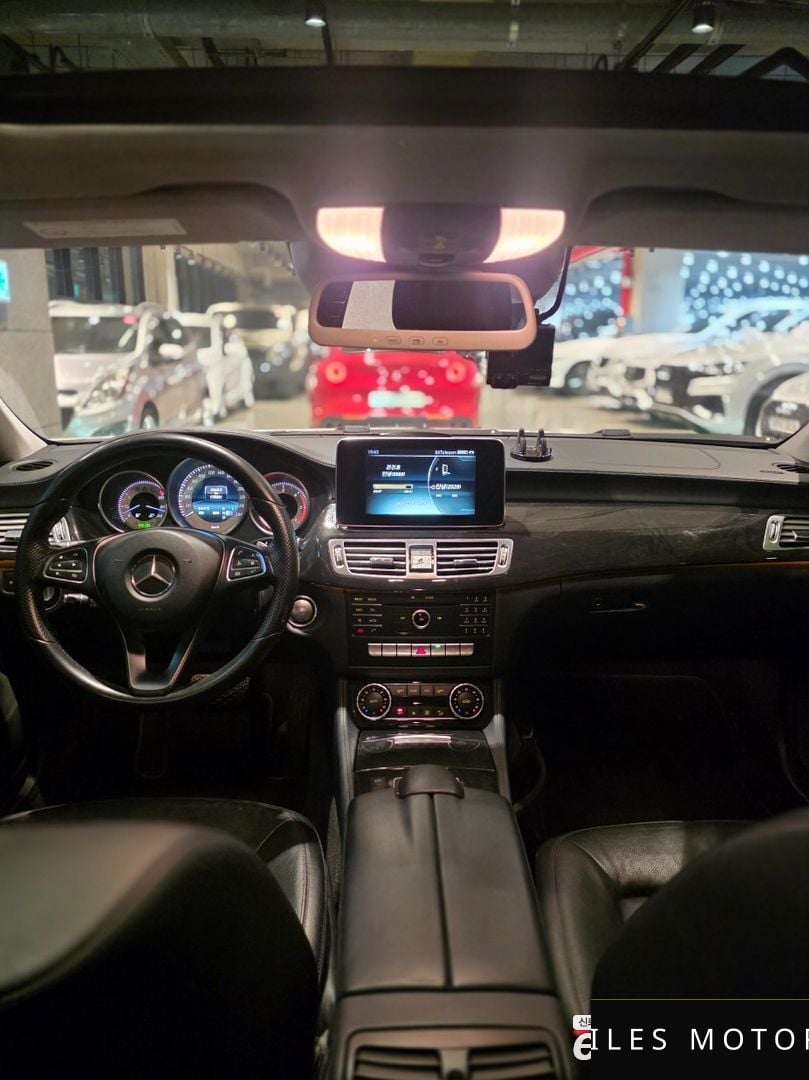 Mercedes-Benz CLS-Class W218 2015 — миниатюра 9