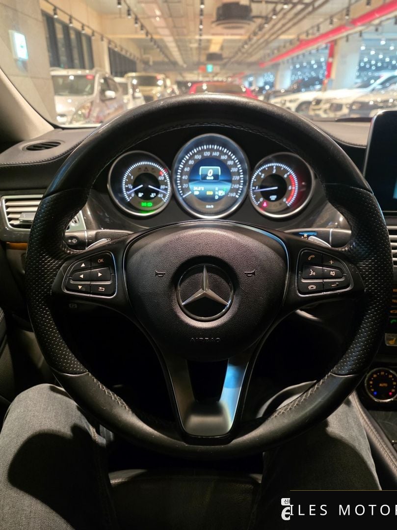Mercedes-Benz CLS-Class W218 2015 — миниатюра 11