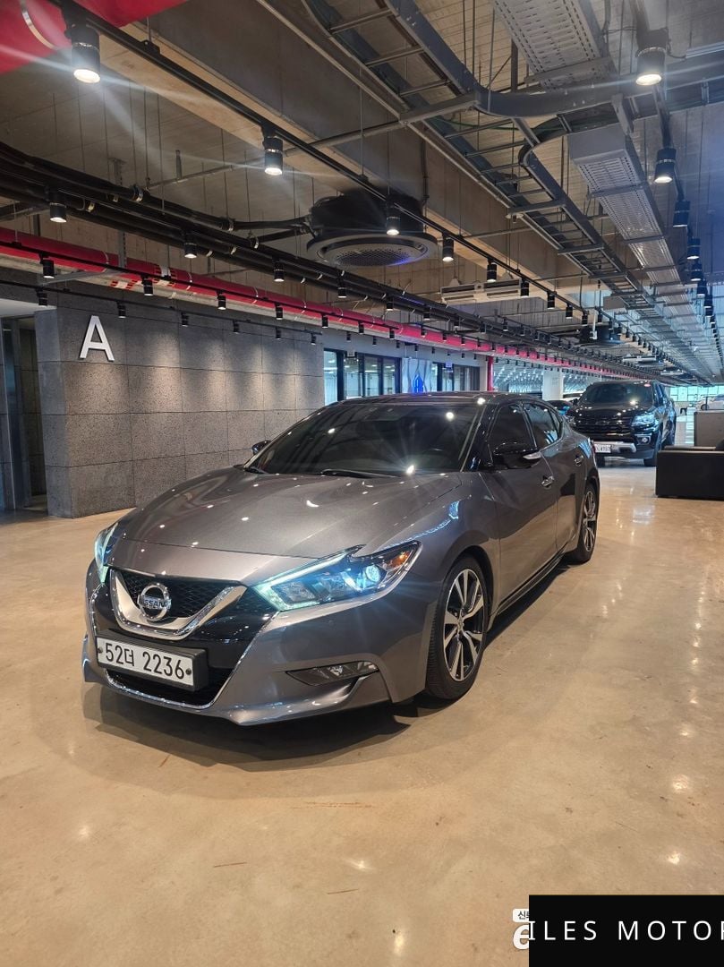 Nissan Maxima 2017 — миниатюра 2