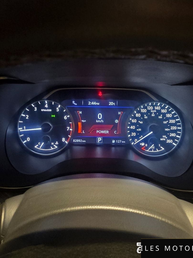 Nissan Maxima 2017 — миниатюра 10