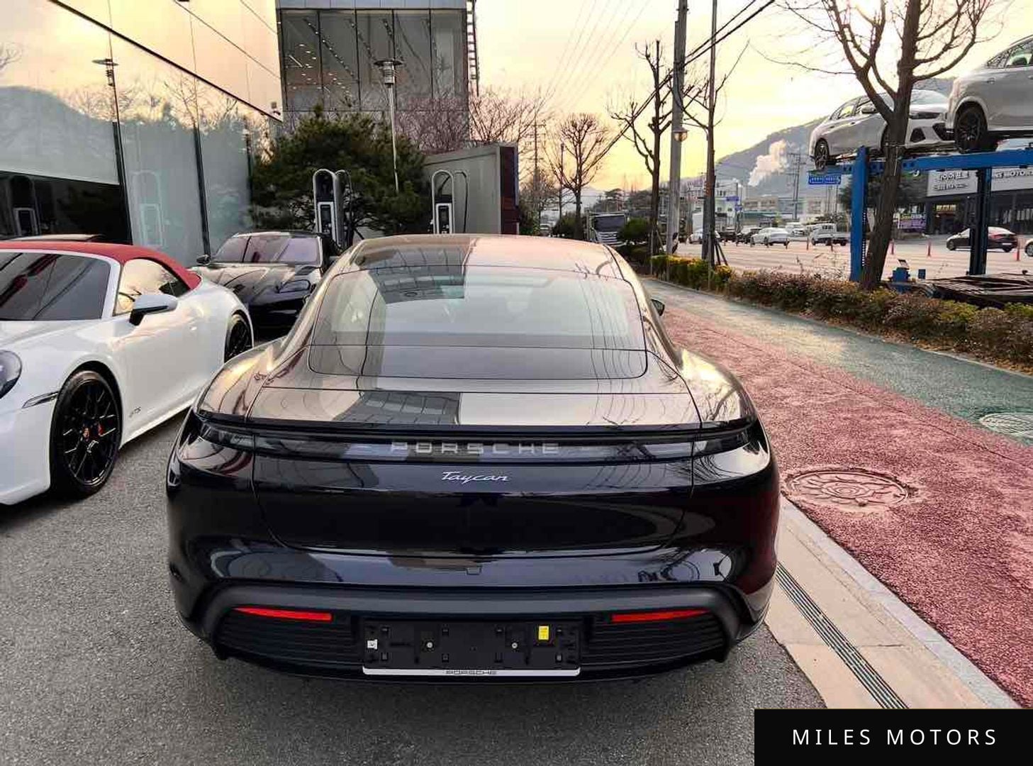 Porsche Taycan 2025 — миниатюра 4