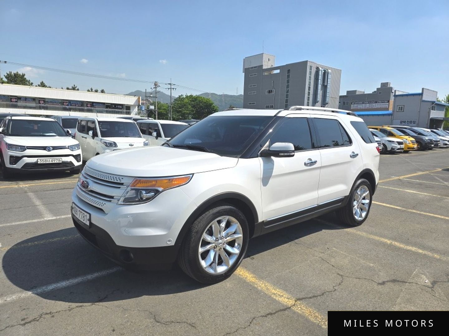 Ford Explorer 2015 — фото 1 из 12