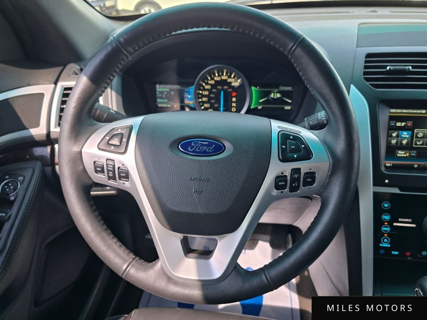 Ford Explorer 2015 — миниатюра 9