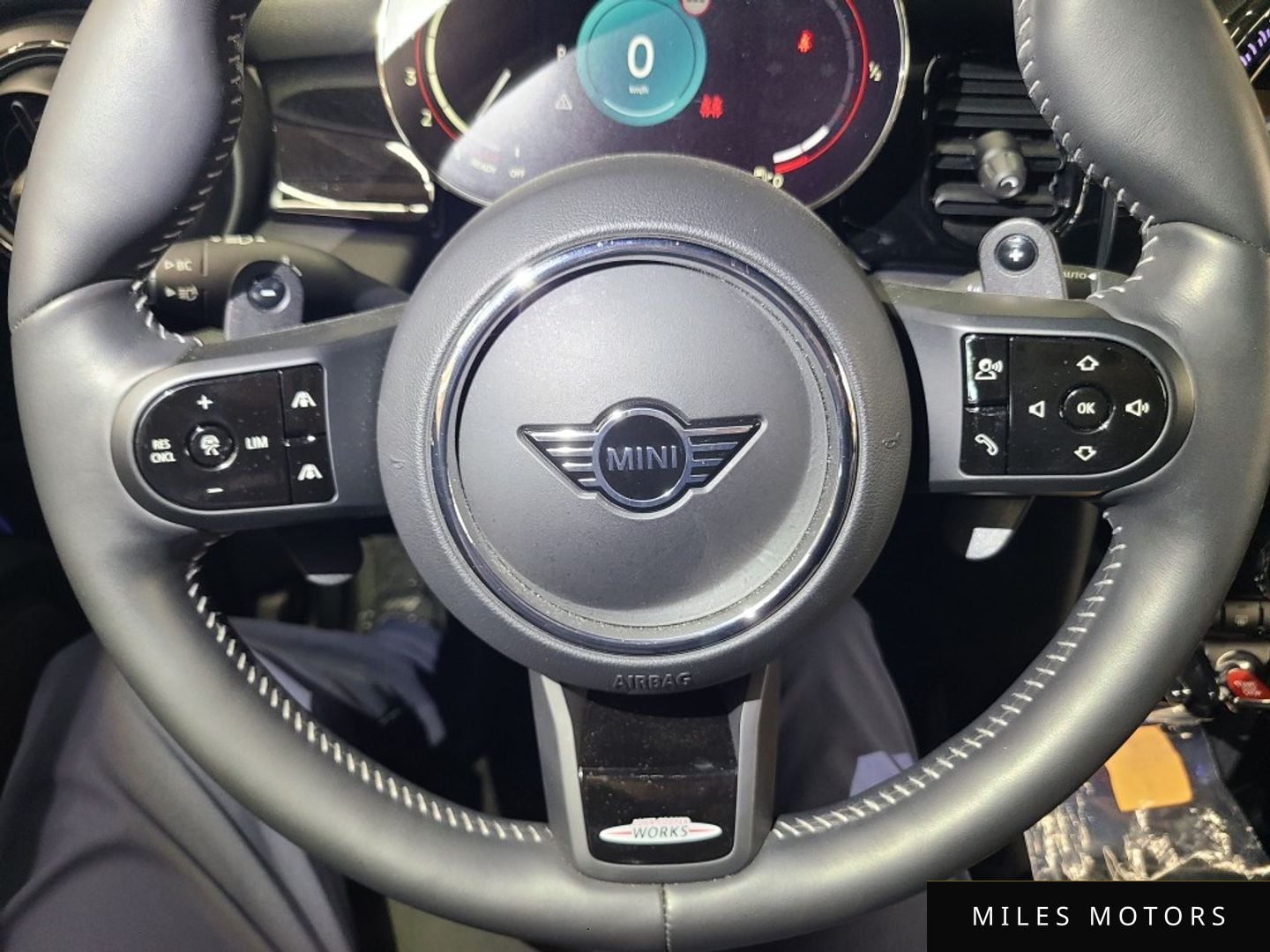 MINI Cooper Convertible 2024 — миниатюра 7