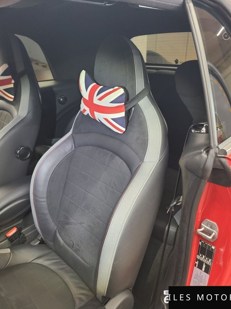 MINI Cooper Convertible 2024 — миниатюра 10