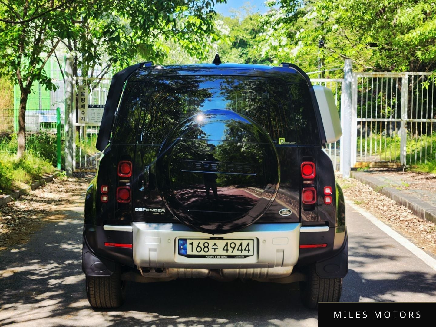 Land Rover Defender 2020 — миниатюра 2