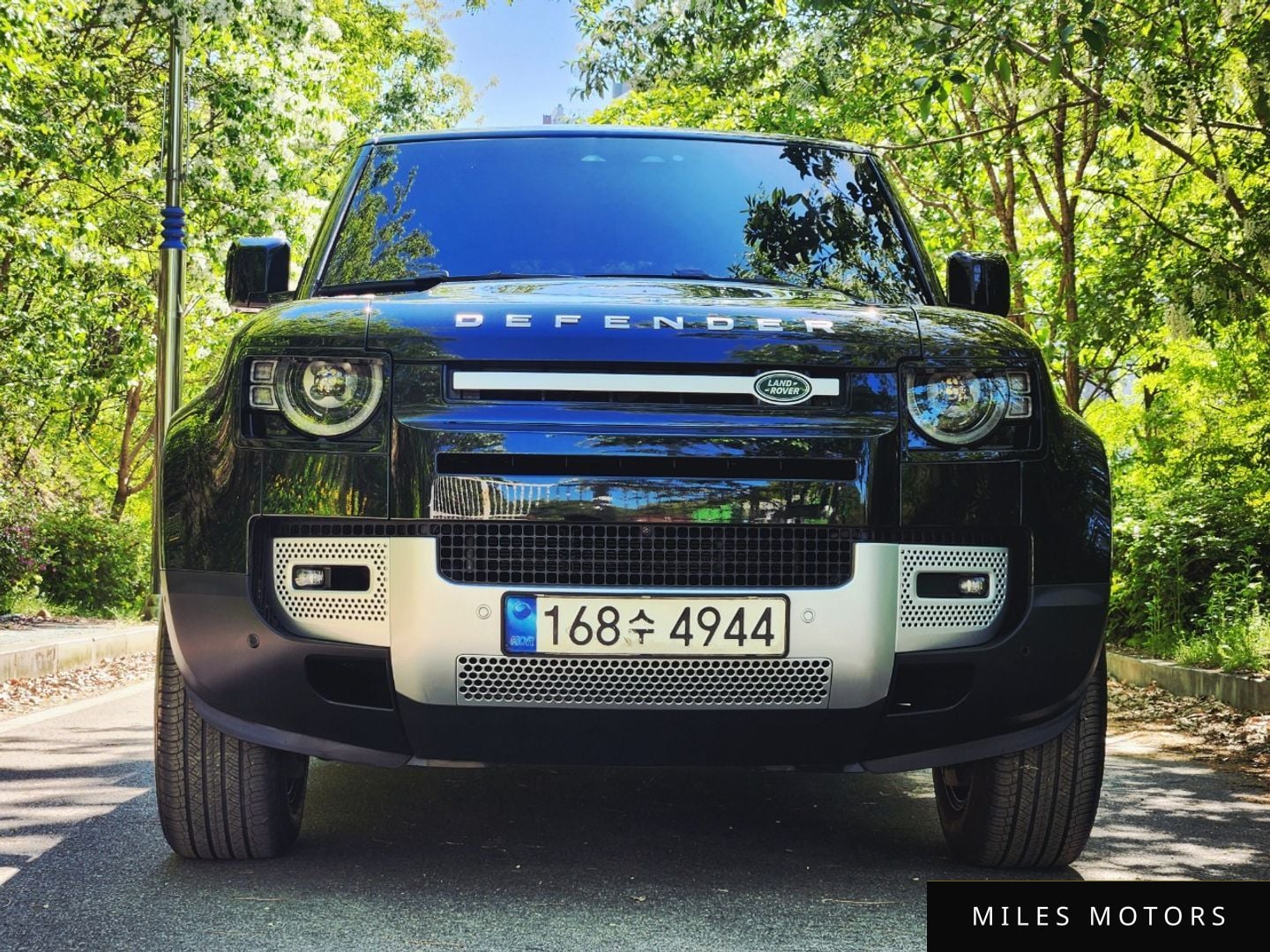 Land Rover Defender 2020 — миниатюра 6