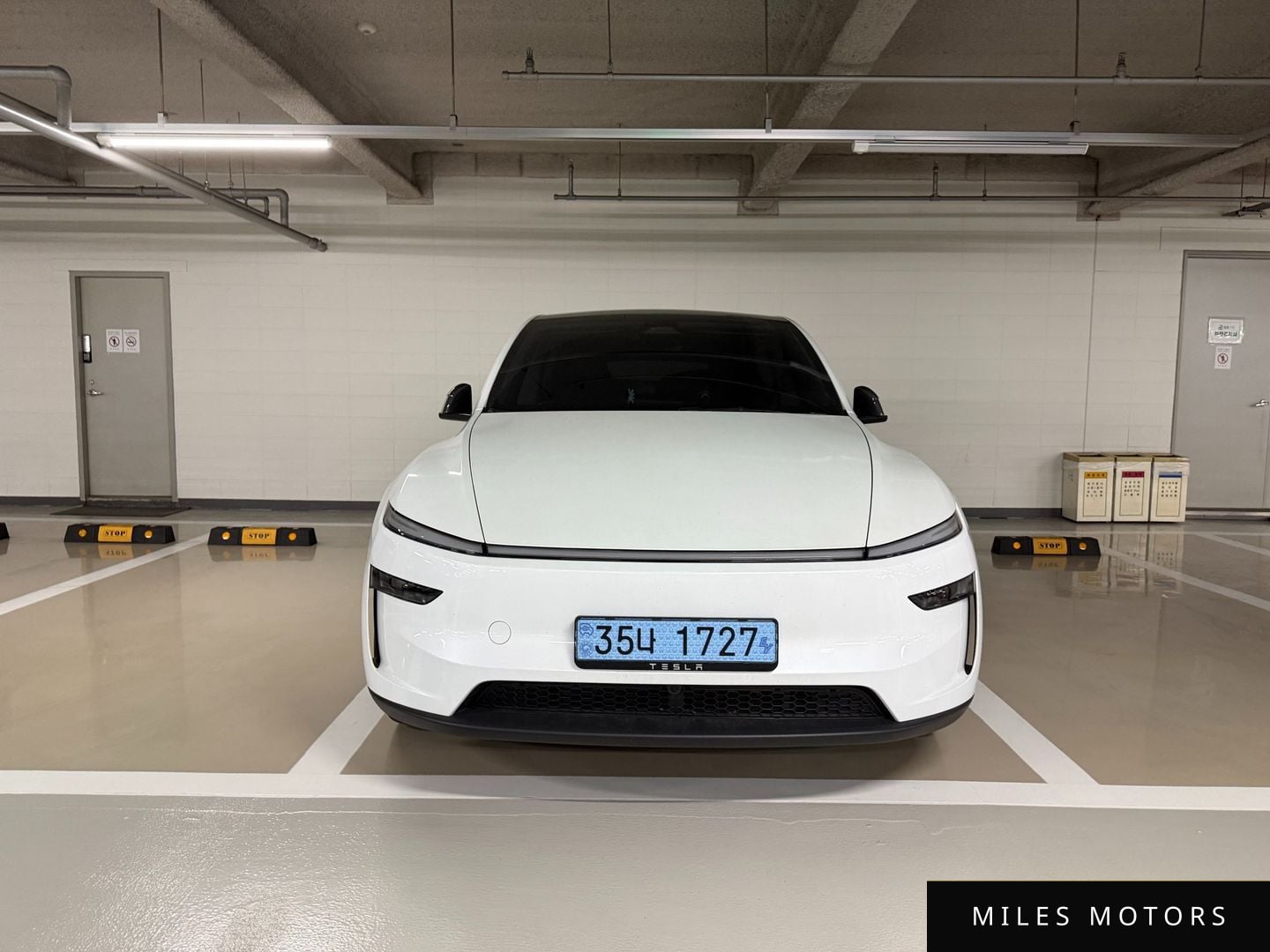 Tesla Model Y 2025 — миниатюра 3