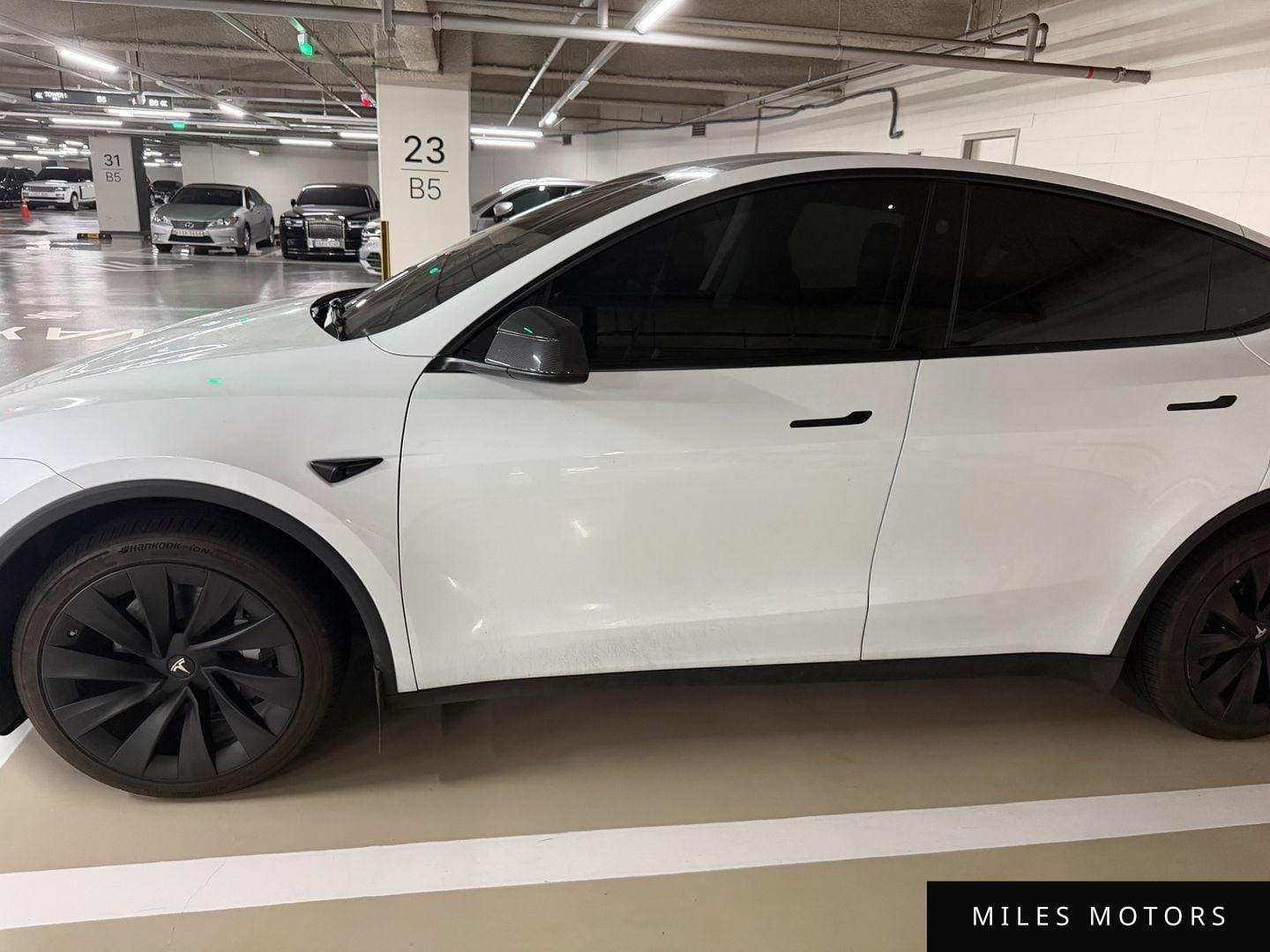 Tesla Model Y 2025 — миниатюра 5