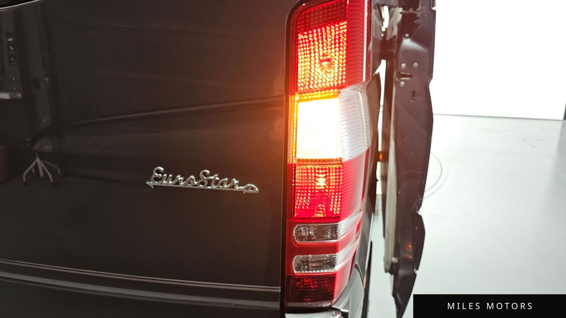 Mercedes-Benz Sprinter 2017 — миниатюра 9