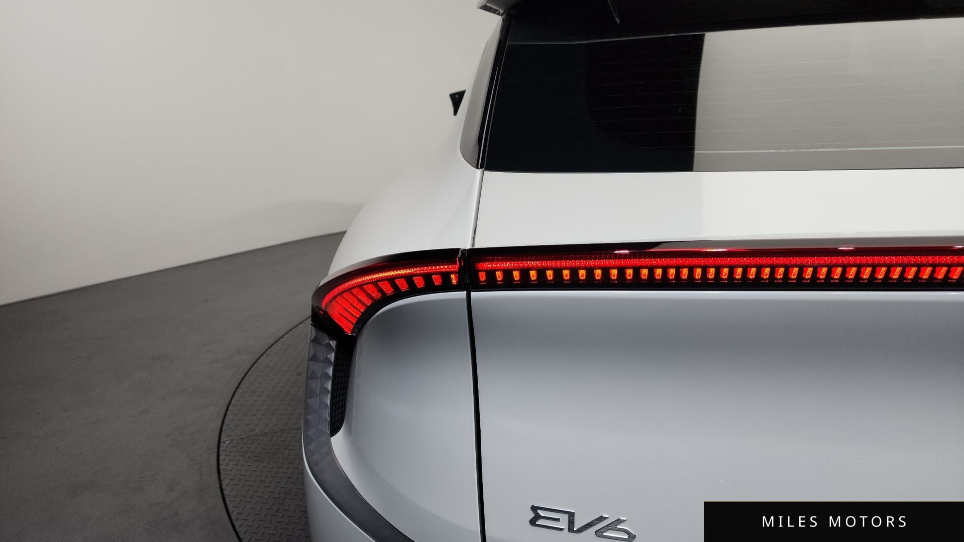 Kia EV6 2024 — миниатюра 9