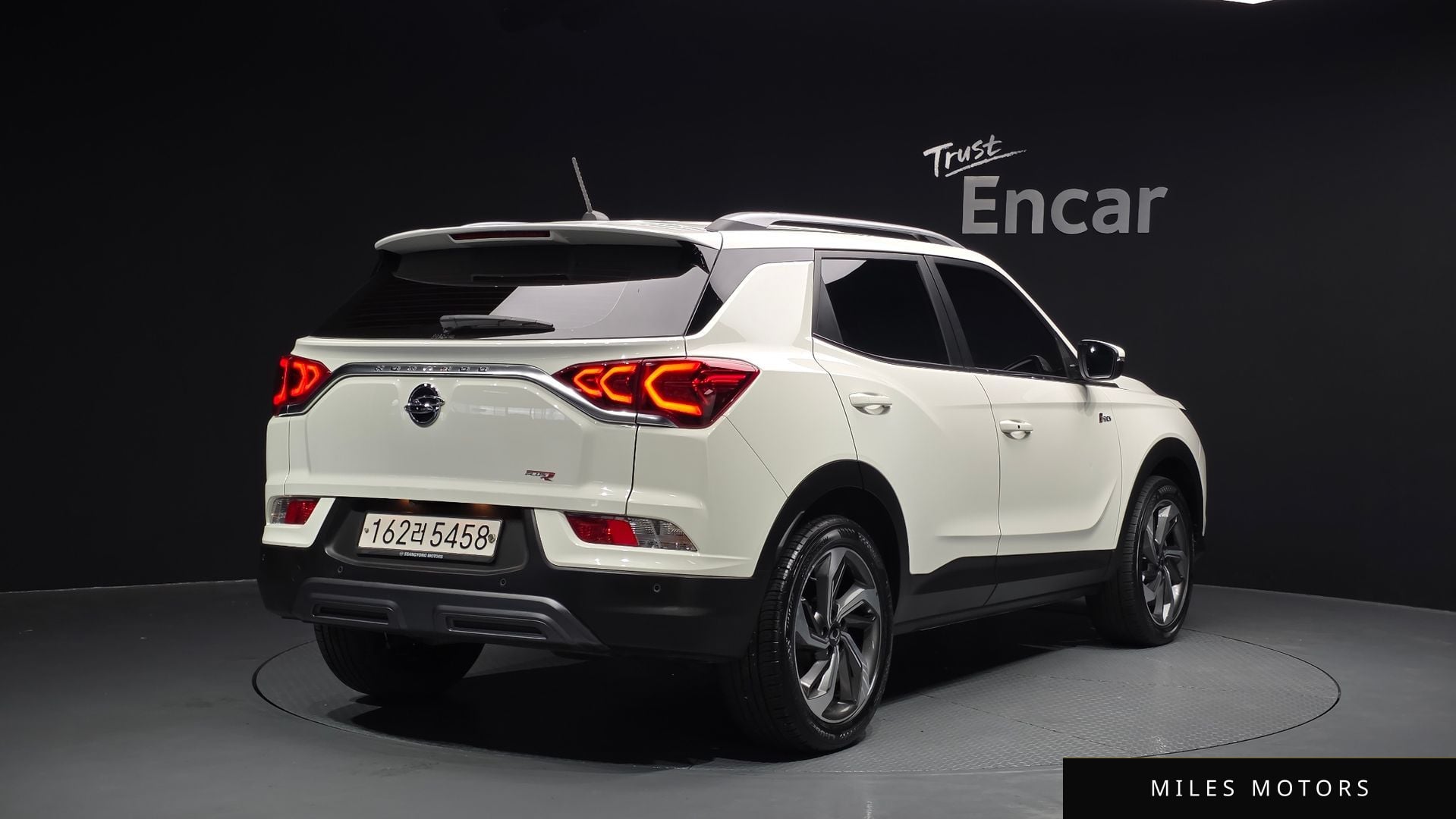 KG Mobility Beautiful Korando 2021 — миниатюра 2