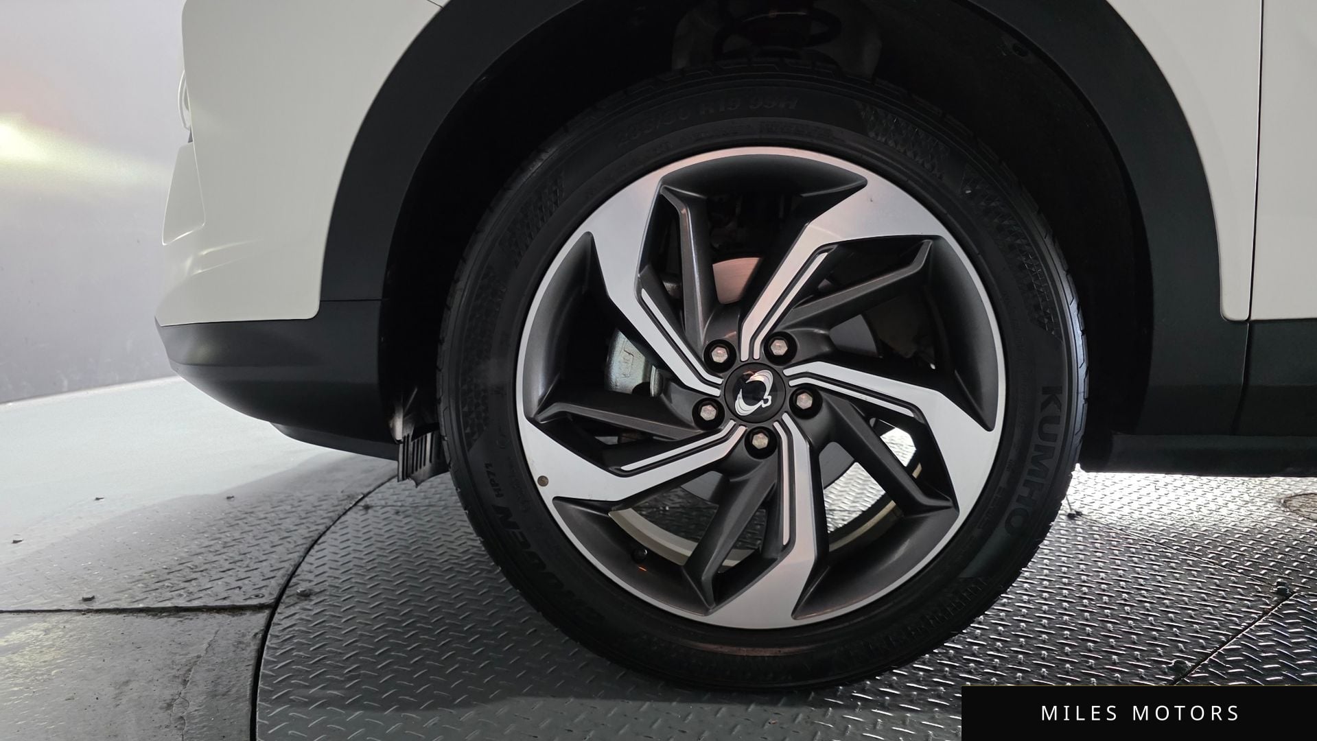 KG Mobility Beautiful Korando 2021 — миниатюра 5