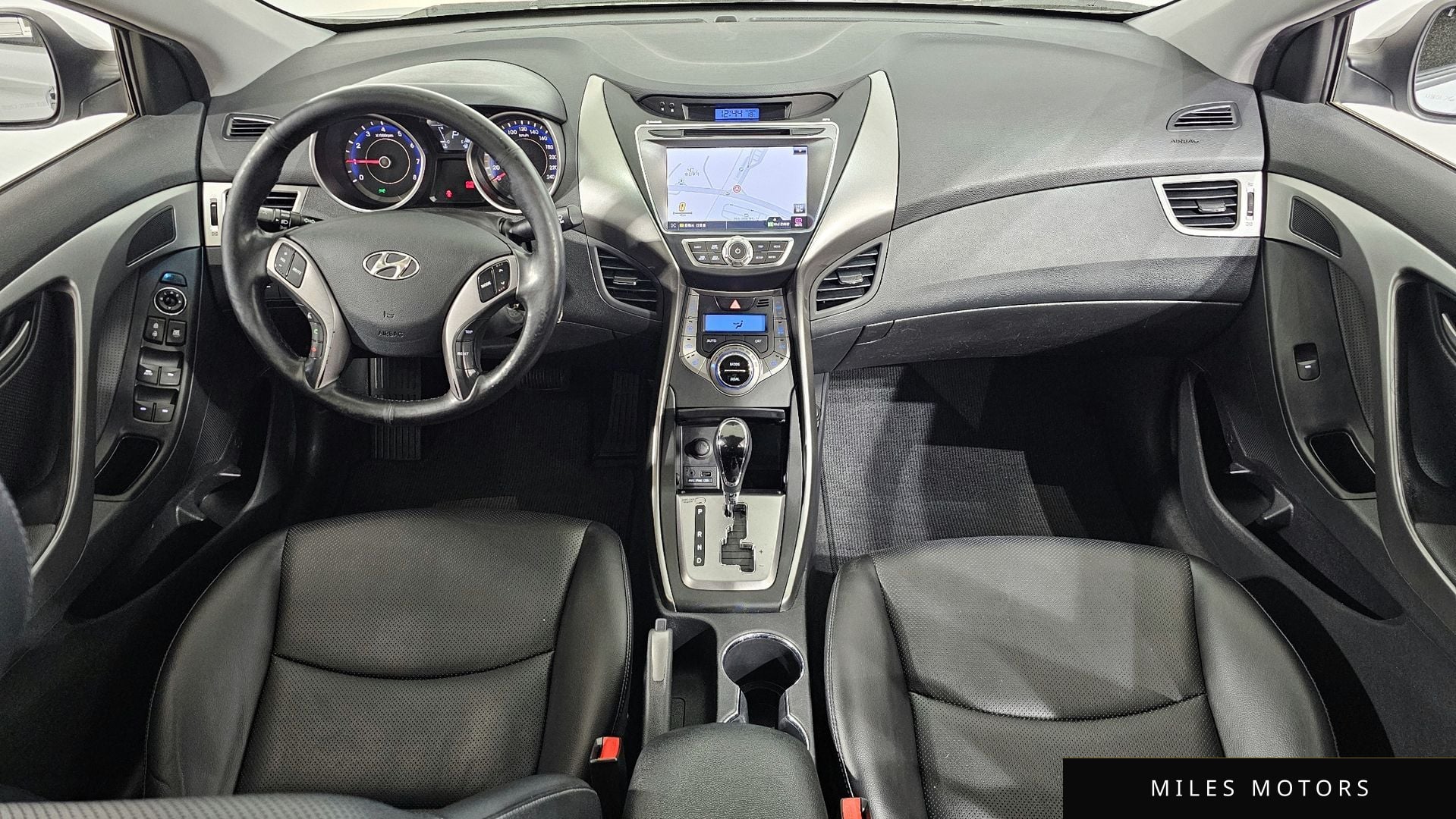 Hyundai AVANTE 2013 — миниатюра 7