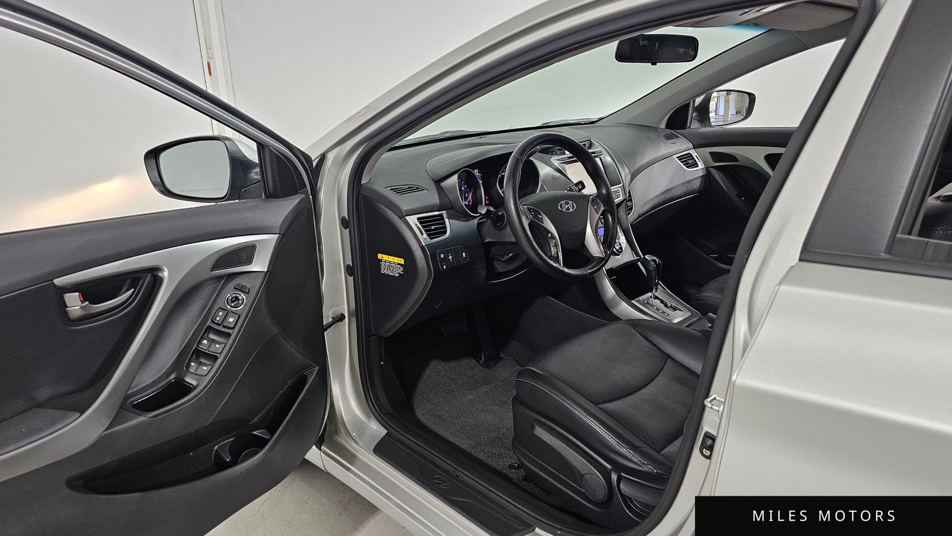 Hyundai AVANTE 2013 — миниатюра 10