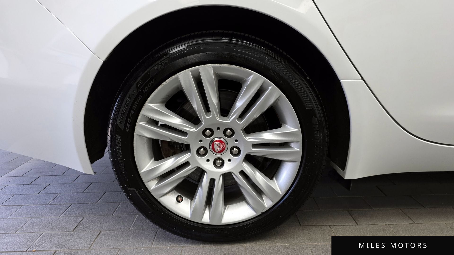 Jaguar XF (X260) 2017 — миниатюра 5